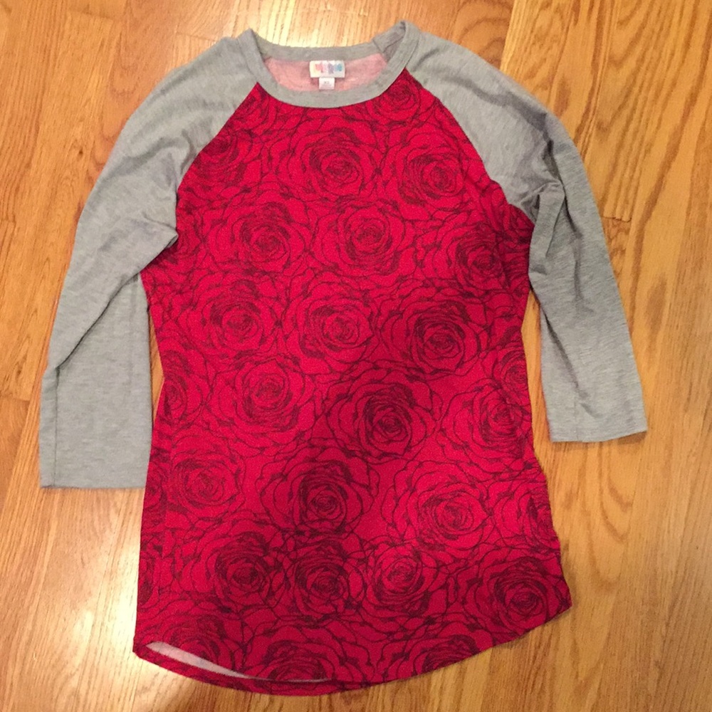 Lularoe Randy xs red roses